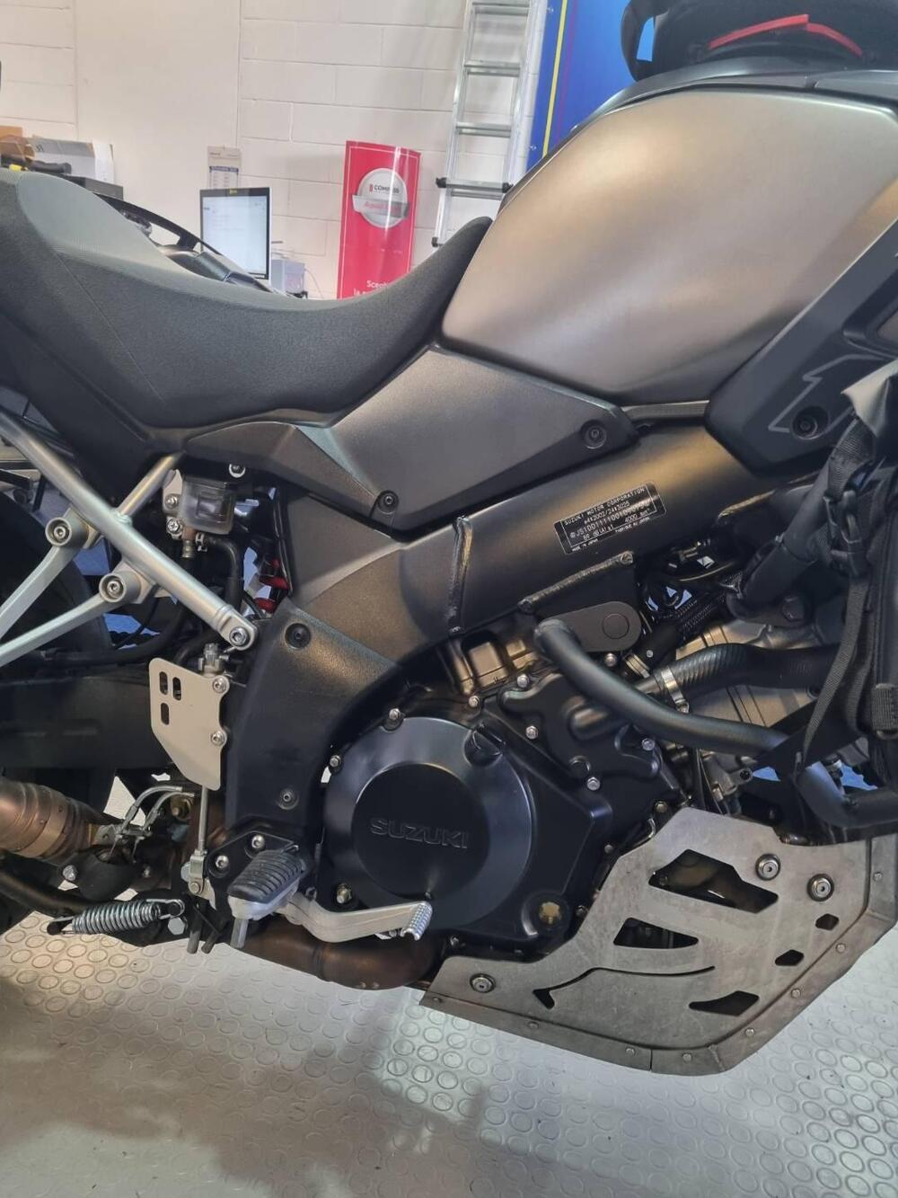 Suzuki V-Strom 1000 ABS (2014 - 17) (14)