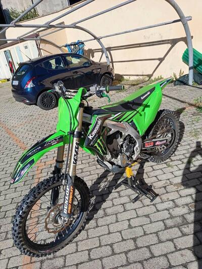 Kawasaki KX 250 (2023) usata