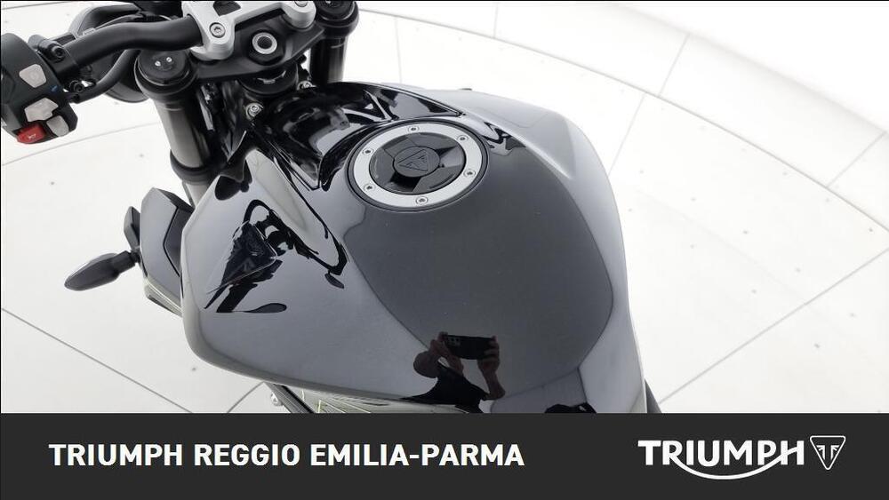 Triumph Street Triple 765 RS (2023 - 26) (11)