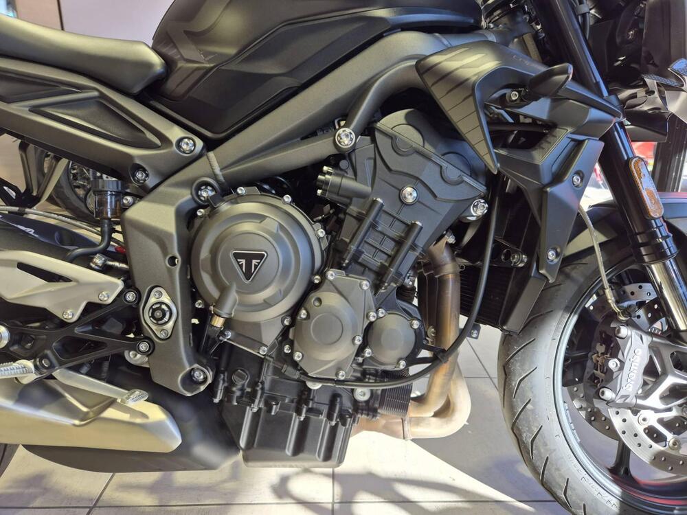 Triumph Street Triple R (2020 - 22) (11)