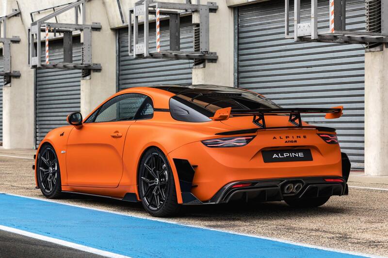 Retro Alpine A110 R Ultime