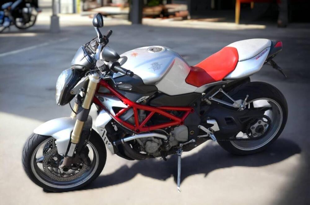 MV Agusta Brutale 750 S (2002 - 06) (2)