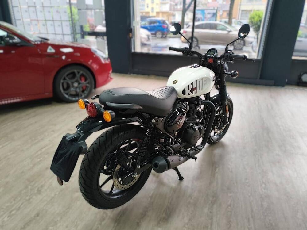 Royal Enfield Classic 350 (2021 - 26) (4)