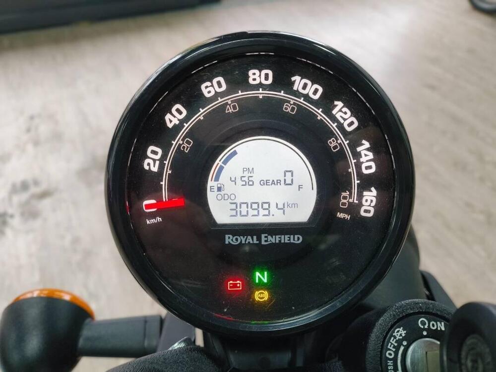 Royal Enfield Classic 350 (2021 - 26) (7)