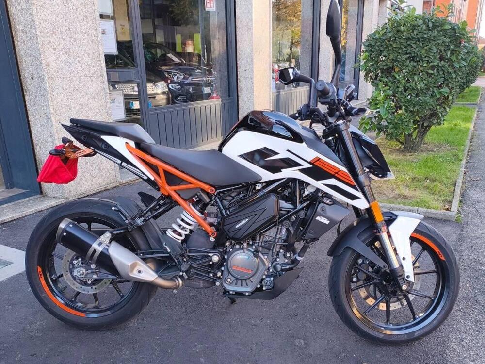KTM 125 Duke (2021 - 23) (4)