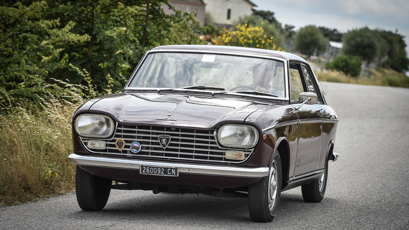 Peugeot 204 Coup&eacute;, &ldquo;l&#039;anti-Fulvia&rdquo; &agrave; la fran&ccedil;aise [video]