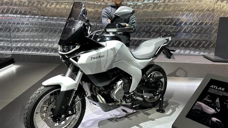 A EICMA 2025 debutta Atlas: la bicilindrica di Norton con la doppia anima [VIDEO]