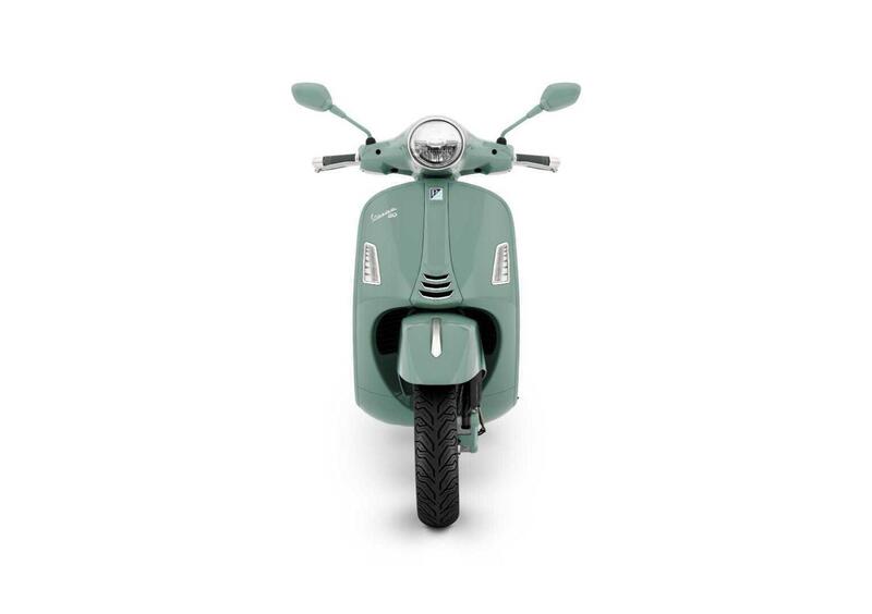 Vespa GTS 310 GTS 310 80th (2026) (8)