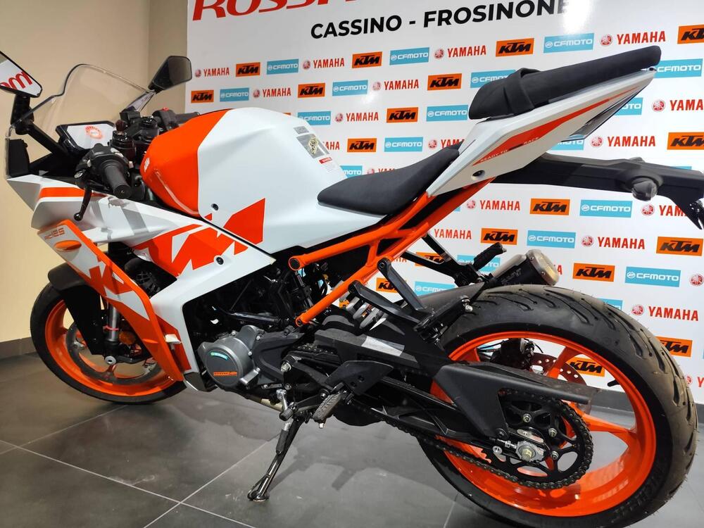 KTM RC 125 (2022 - 26) (3)