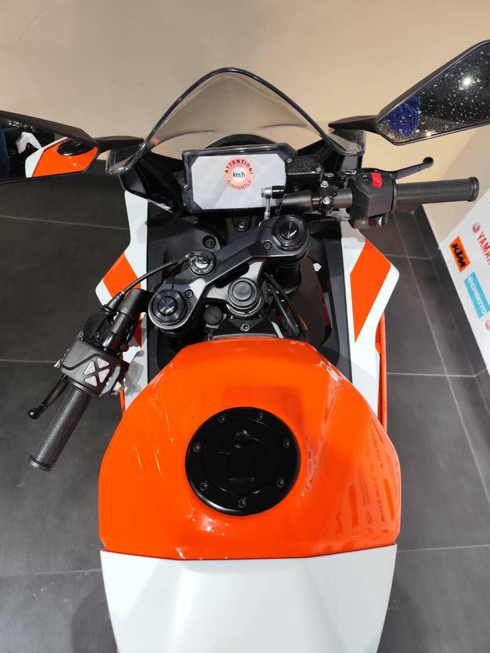 KTM RC 125 (2022 - 26) (8)