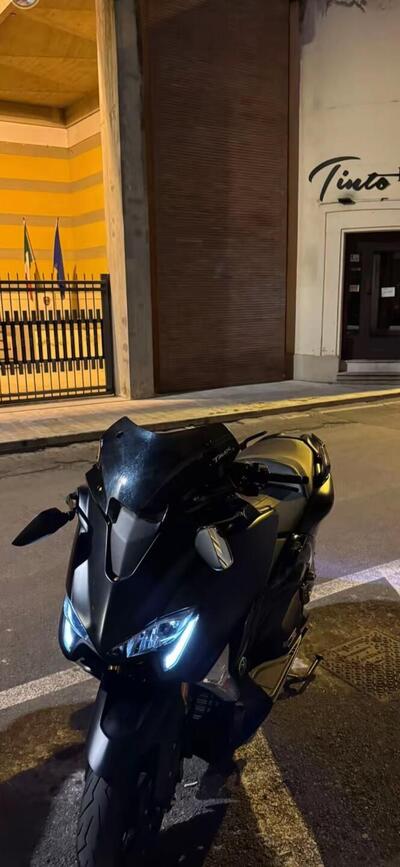 Yamaha T-Max 530 SX (2017 - 19) usata
