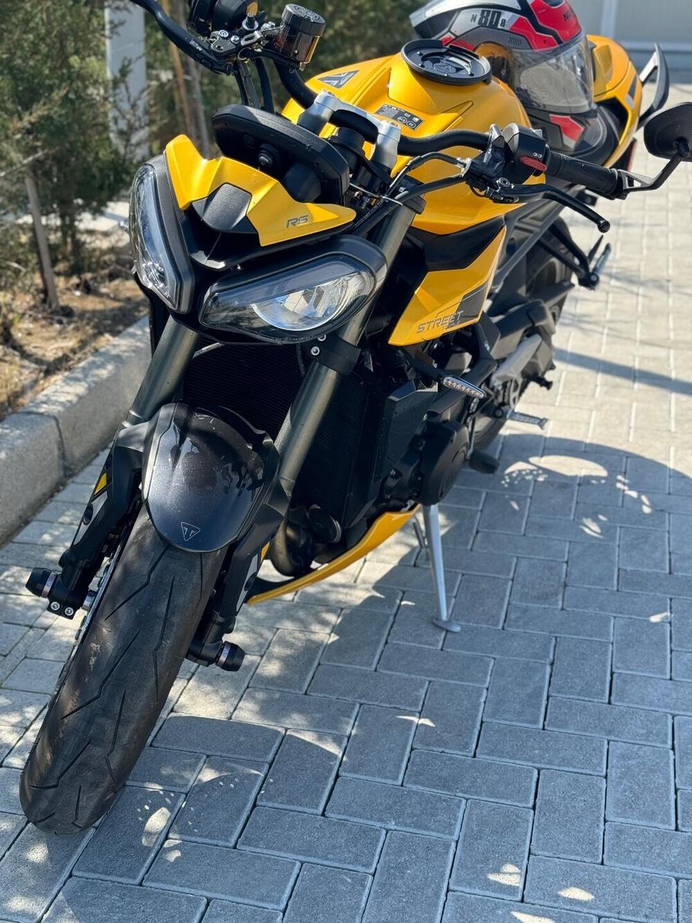 Triumph Street Triple 765 RS (2023 - 26) (3)