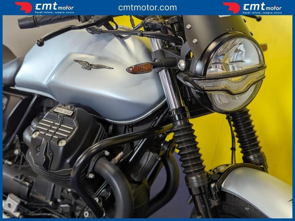 Moto Guzzi V7 Stone (2021 - 24) (8)