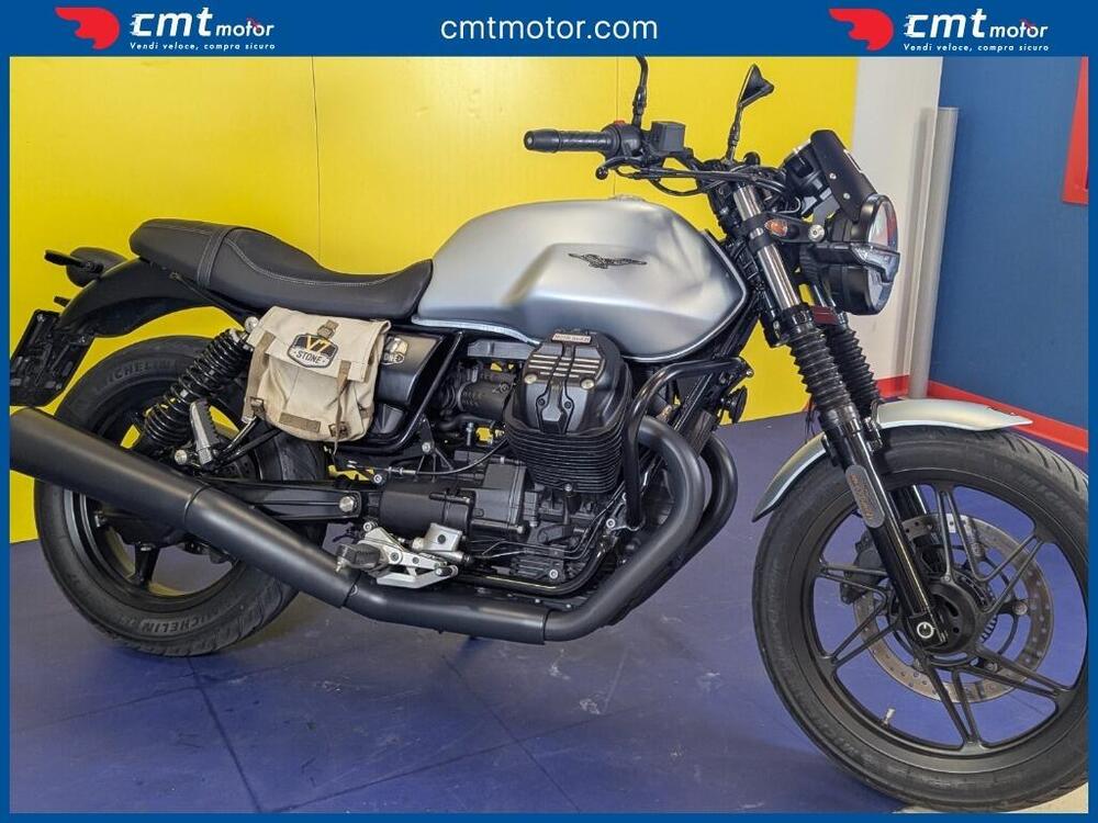 Moto Guzzi V7 Stone (2021 - 24) (12)