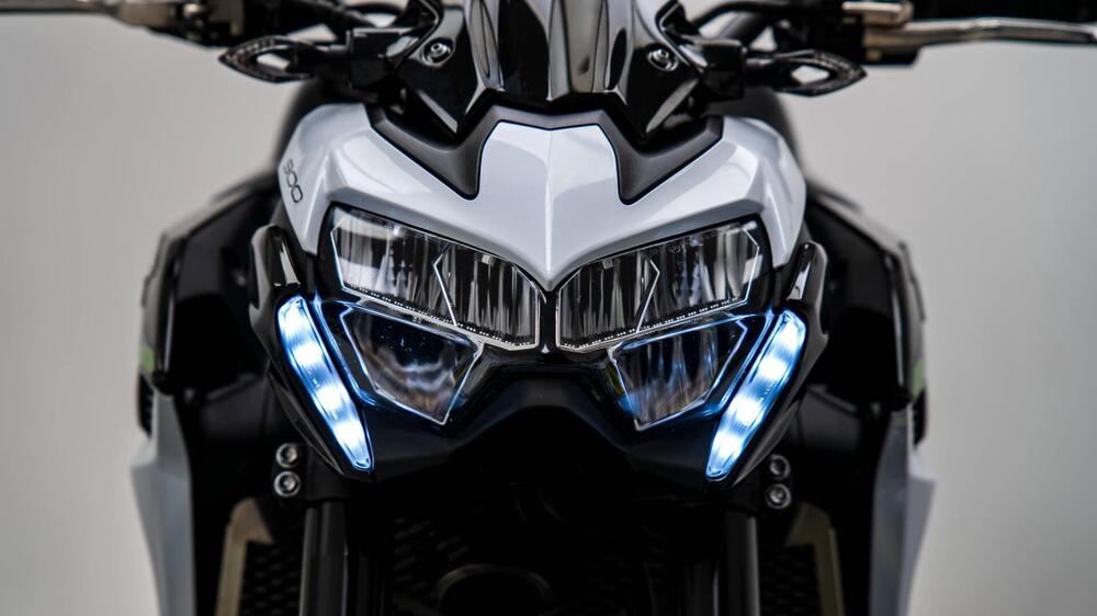 Kawasaki Z 900 (2021 - 24) (16)