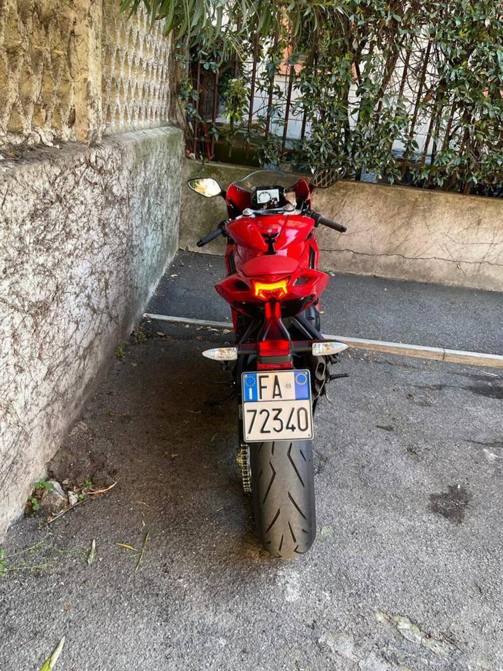 MV Agusta F3 800 Rosso (2021 - 23) (5)