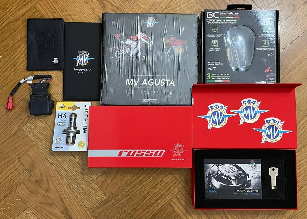 MV Agusta F3 800 Rosso (2021 - 23) (6)