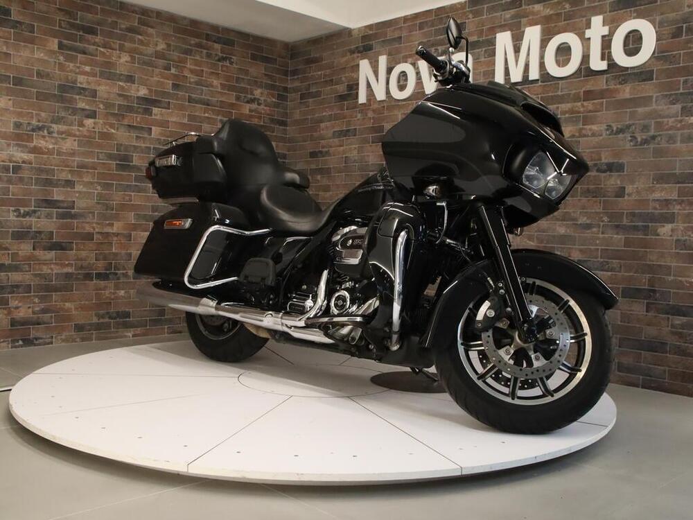 Harley-Davidson 114 Road Glide Ultra (2019) - FLTRXU (7)