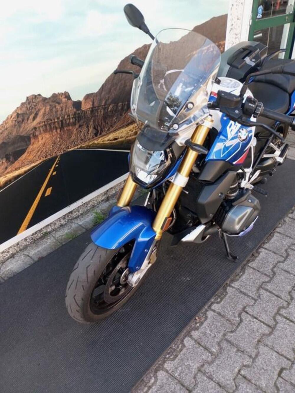 Bmw R 1250 R (2021 - 25) (2)