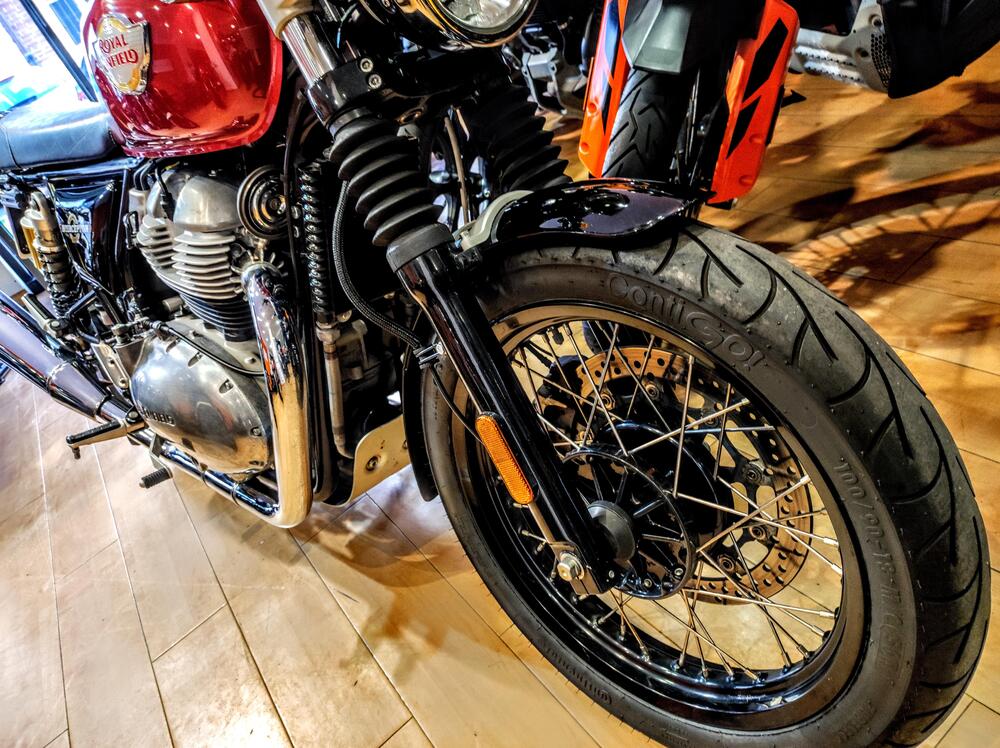 Royal Enfield Interceptor 650 (2021 - 26) (7)