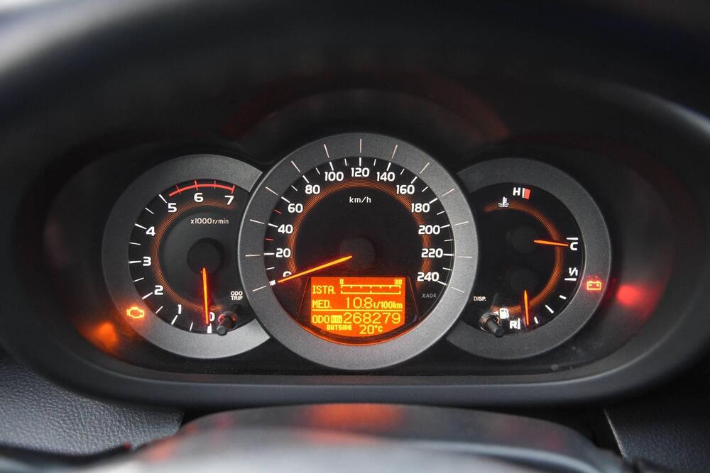 Toyota Rav4 usata a Catania (11)