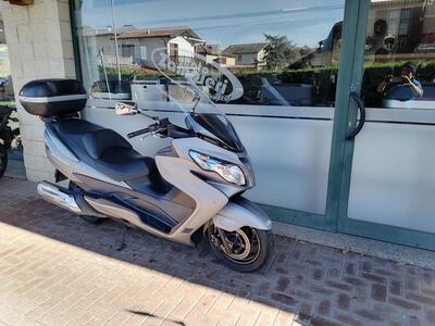 Suzuki Burgman AN 400 Lux (2012 - 16) usata