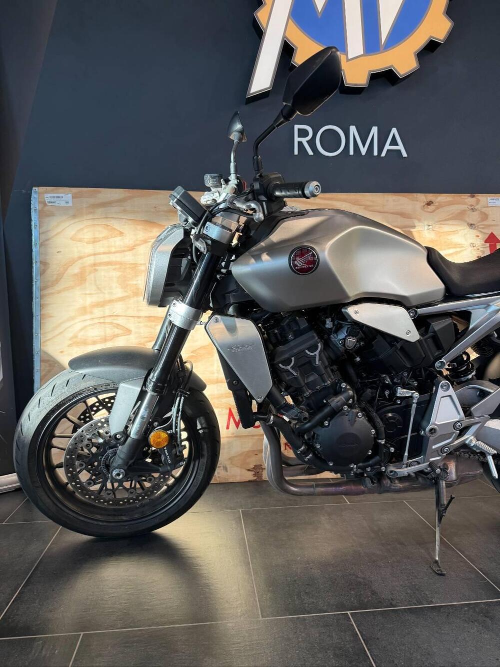 Honda CB 1000 R (2021 - 25) (3)