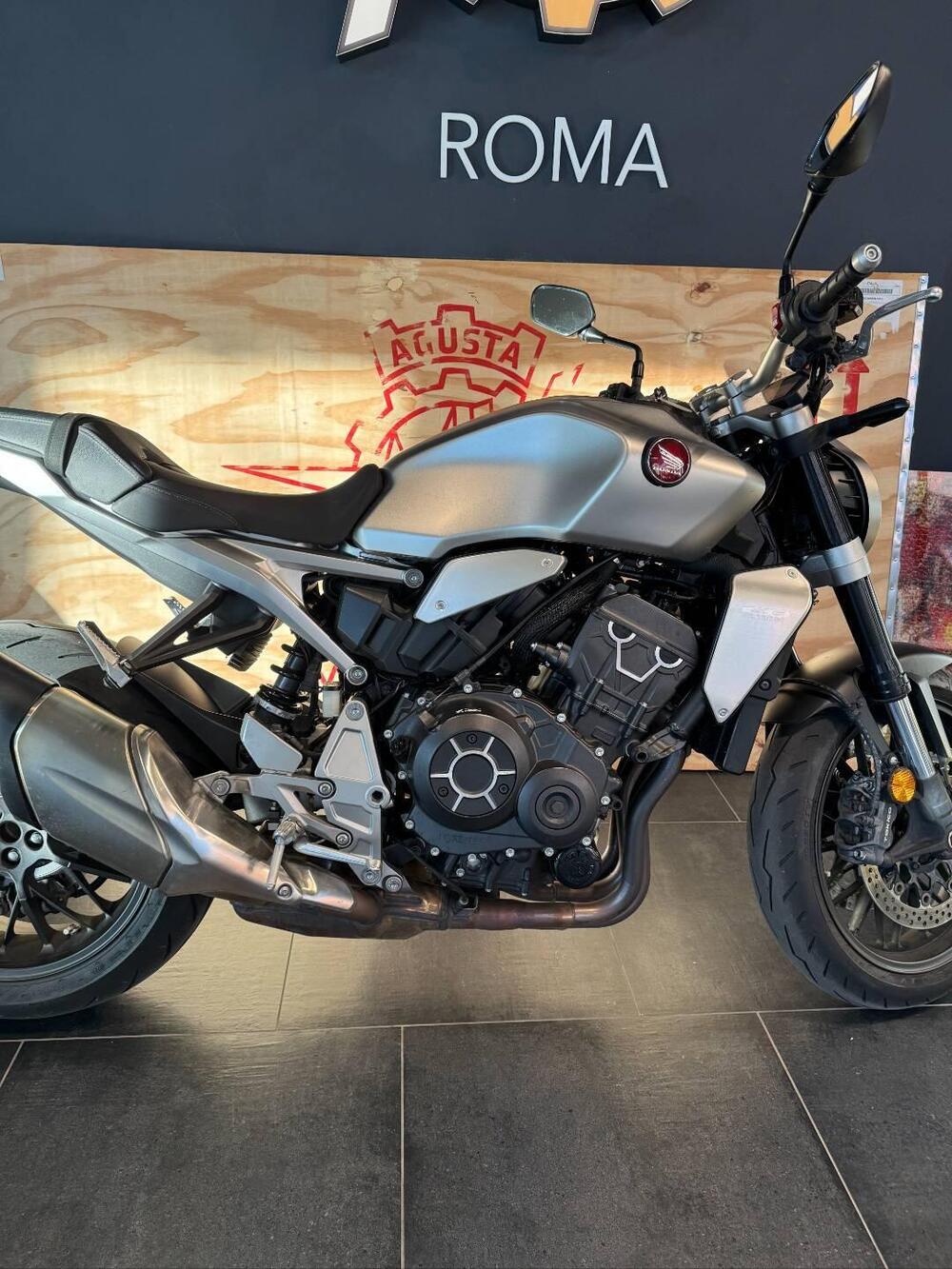 Honda CB 1000 R (2021 - 25) (7)