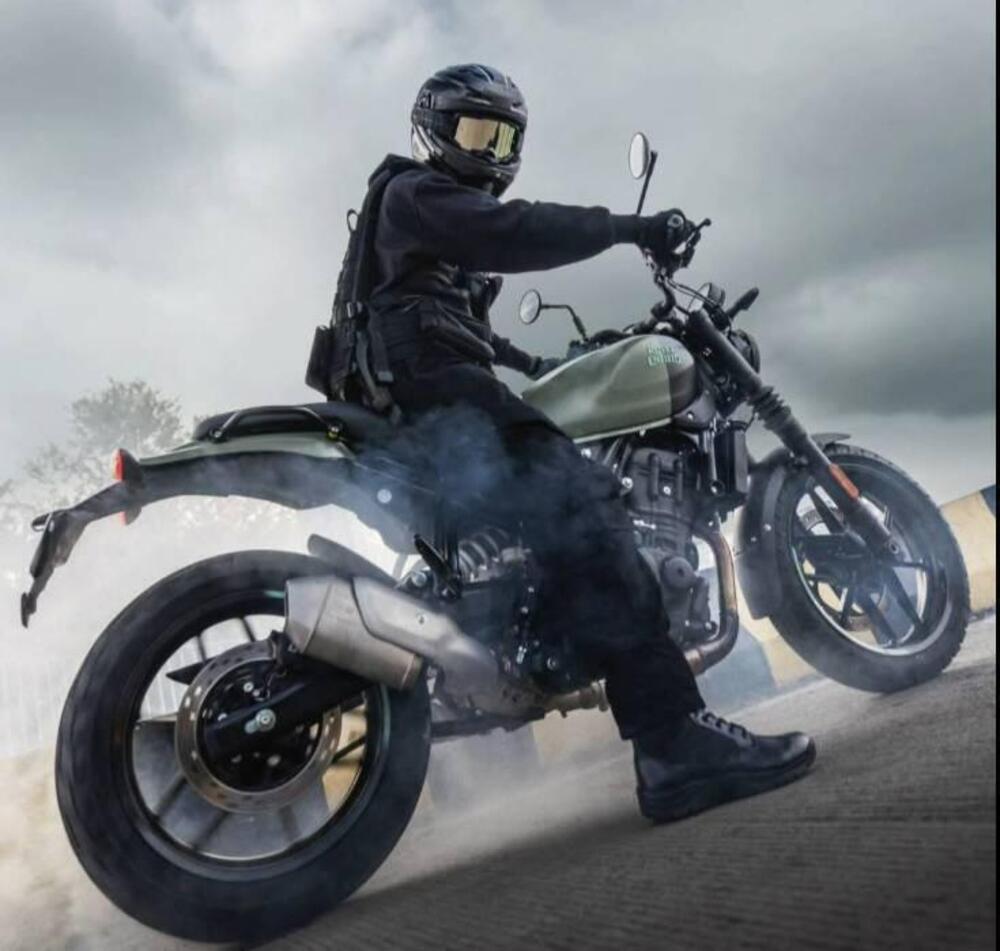 Royal Enfield Guerrilla 450 (2024 - 25) (2)