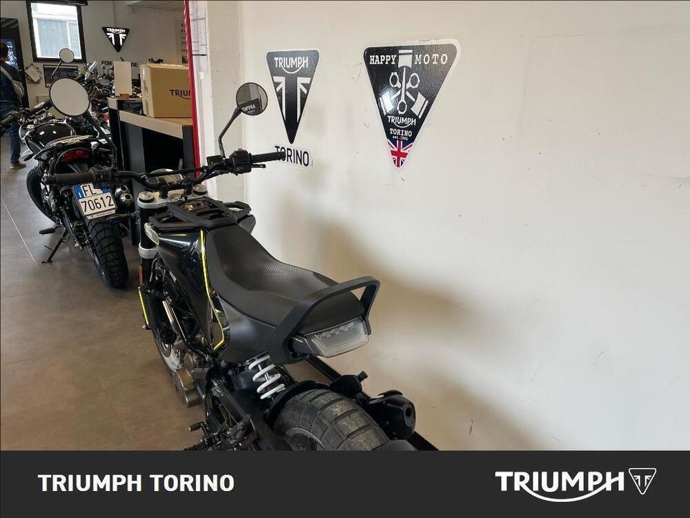 Husqvarna Svartpilen 401 (2020) (2)