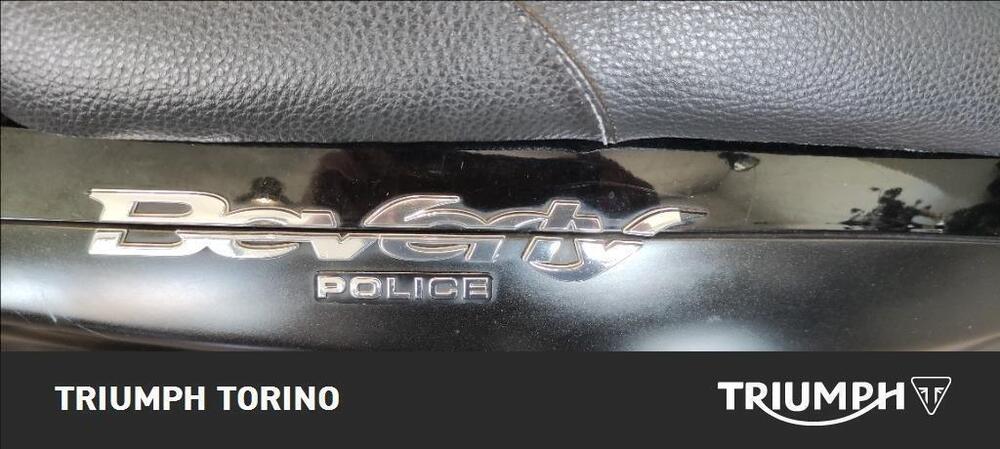 Piaggio Beverly 300 i.e. Police ABS-ASR (2017 - 20) (3)