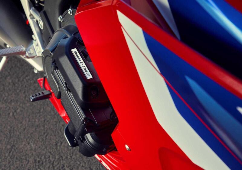 Honda CBR 500 R CBR 500 R (2026) (10)