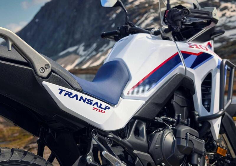 Honda Transalp XL750 Transalp XL750 (2026) (10)