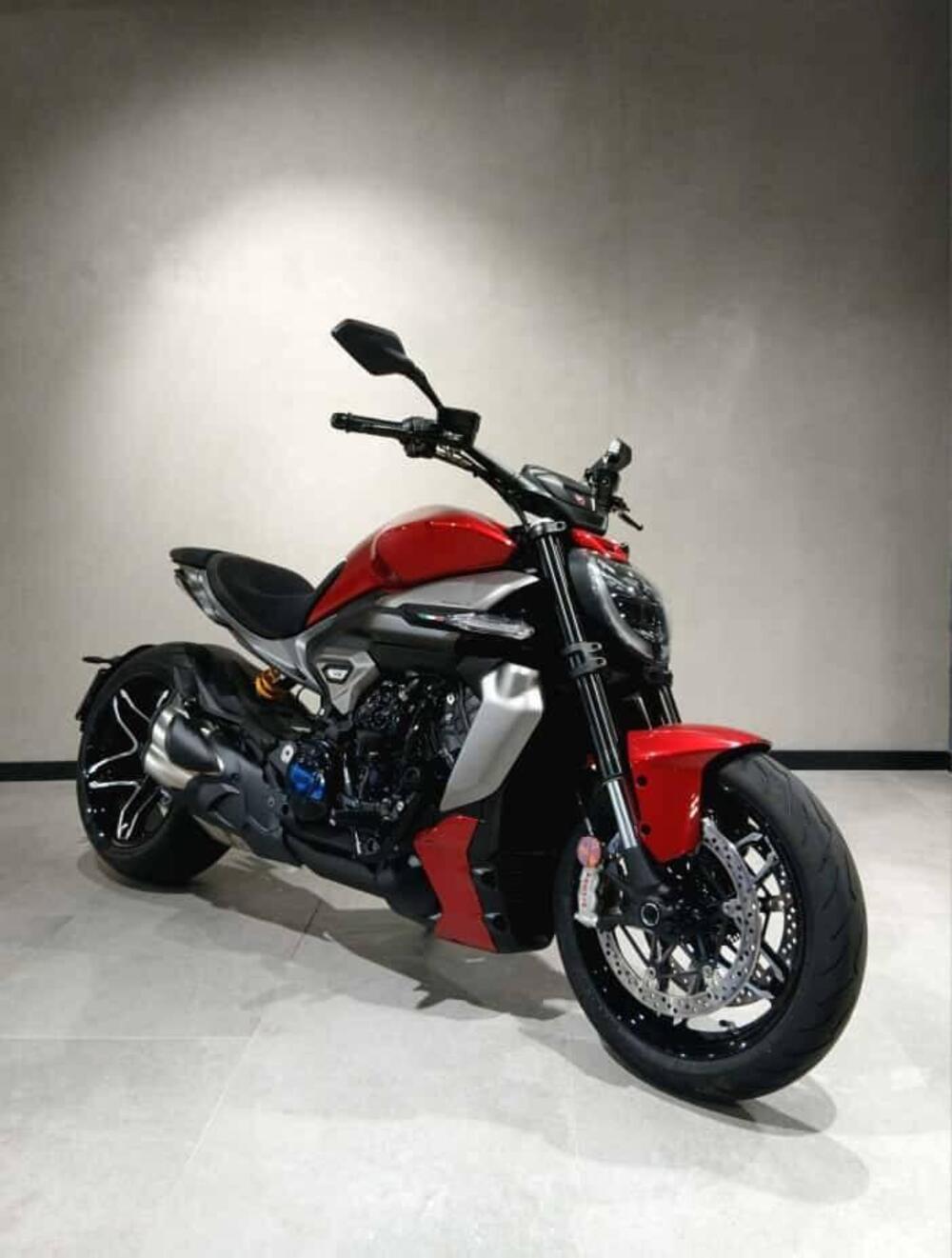 Ducati XDiavel V4 (2025 - 26) (2)