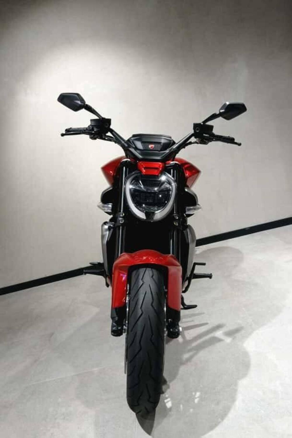 Ducati XDiavel V4 (2025 - 26) (3)