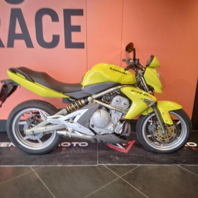Kawasaki ER-6N (2006 - 09) usata