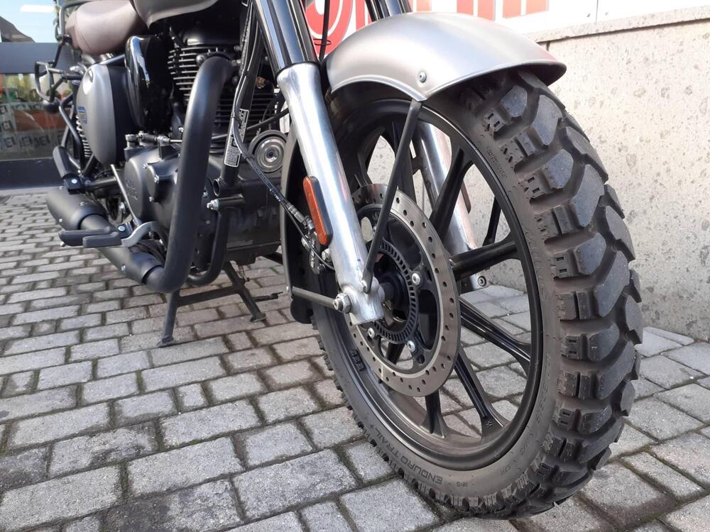 Royal Enfield Classic 350 (2021 - 26) (9)