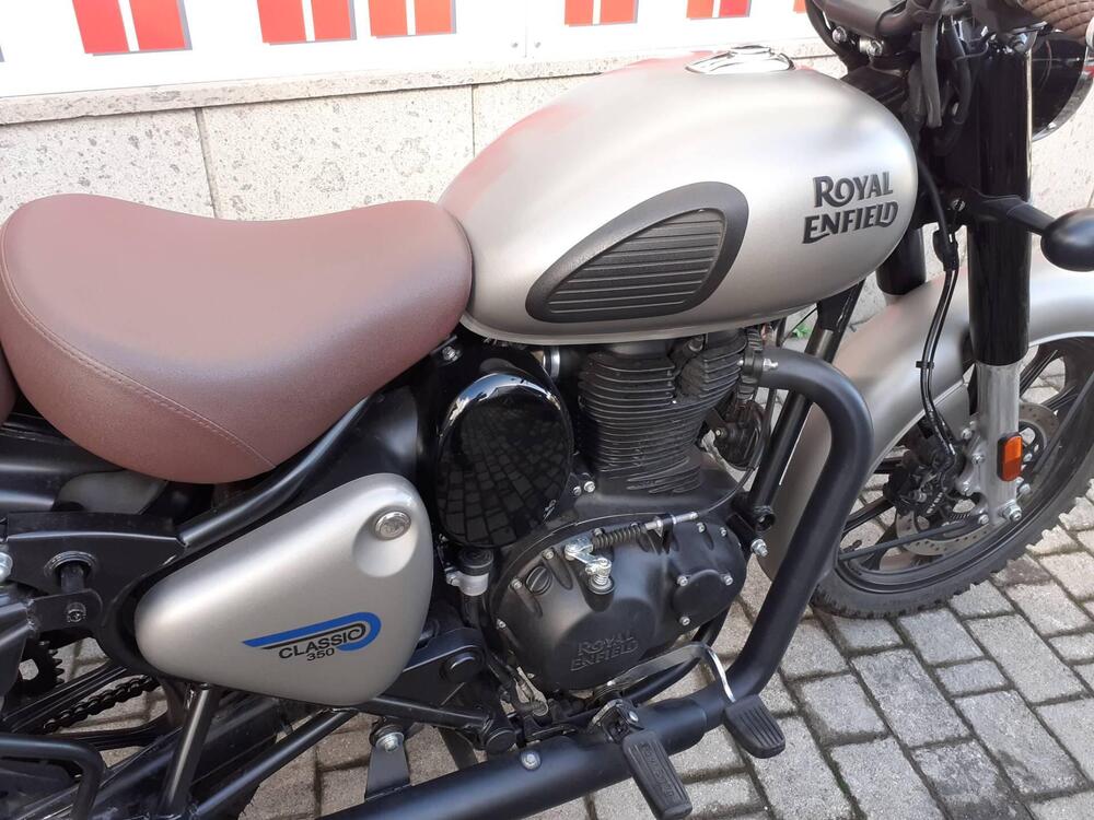 Royal Enfield Classic 350 (2021 - 26) (11)