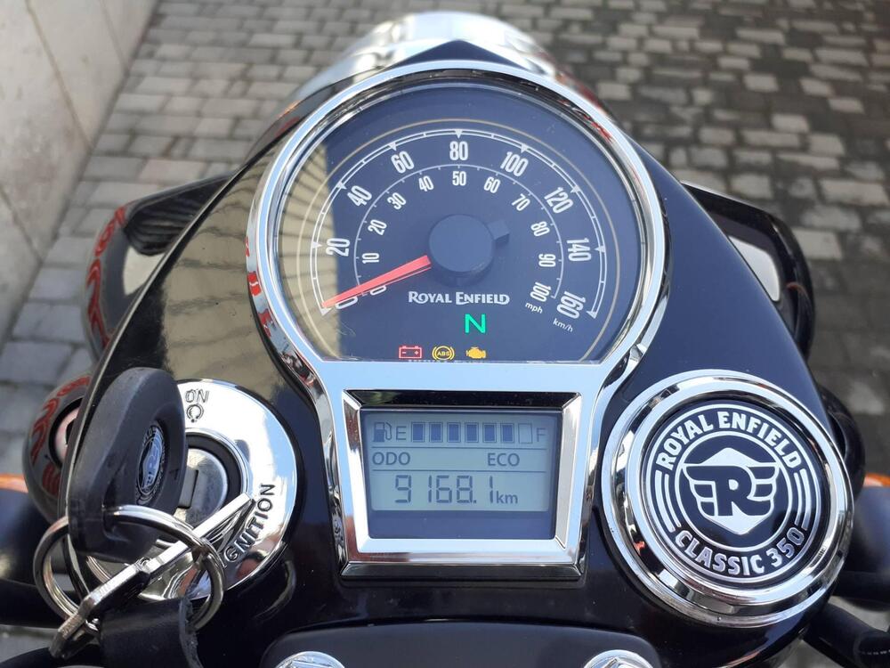 Royal Enfield Classic 350 (2021 - 26) (17)