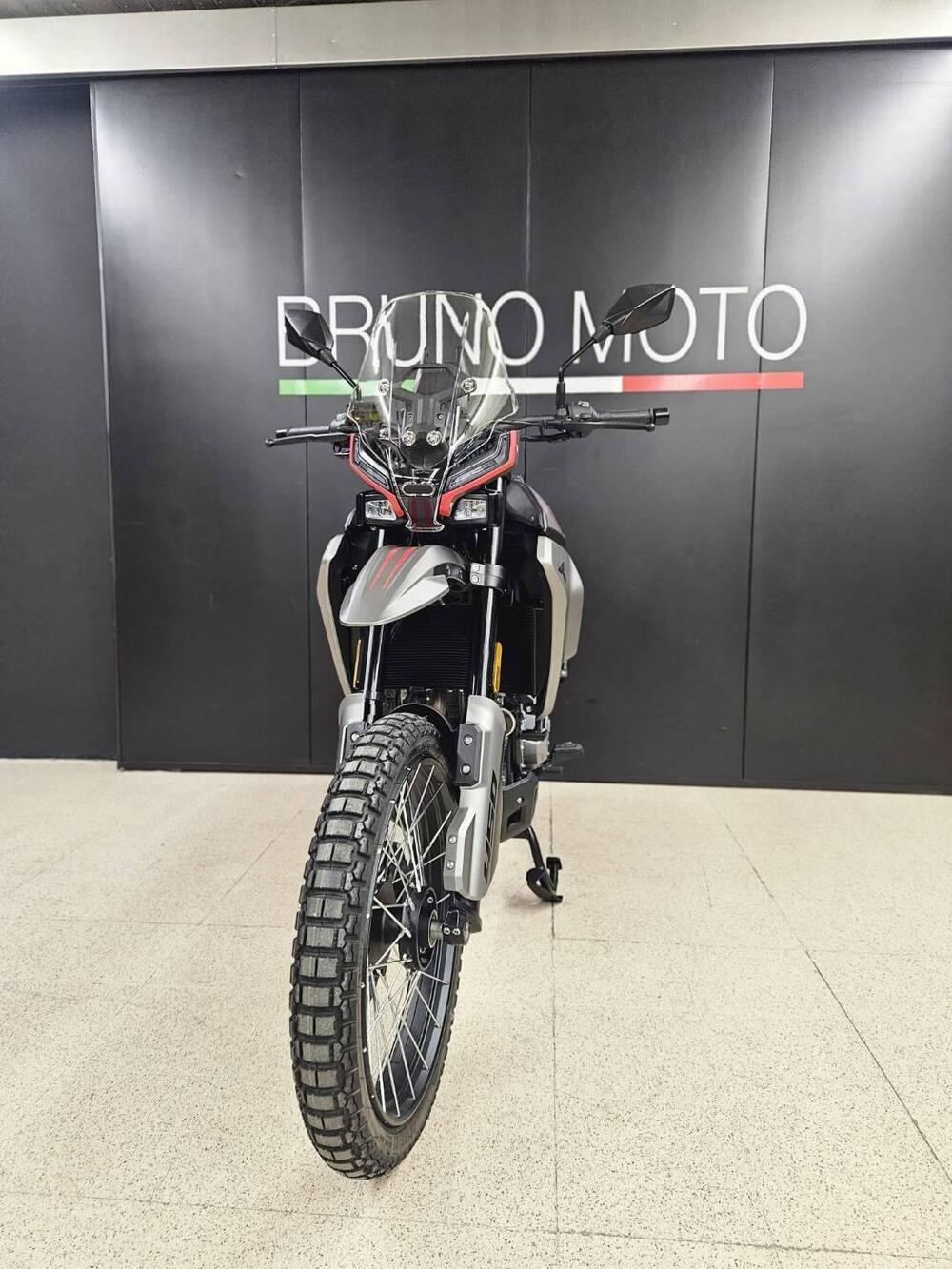 Moto Morini Allthrike 450 (2025 - 26) (3)