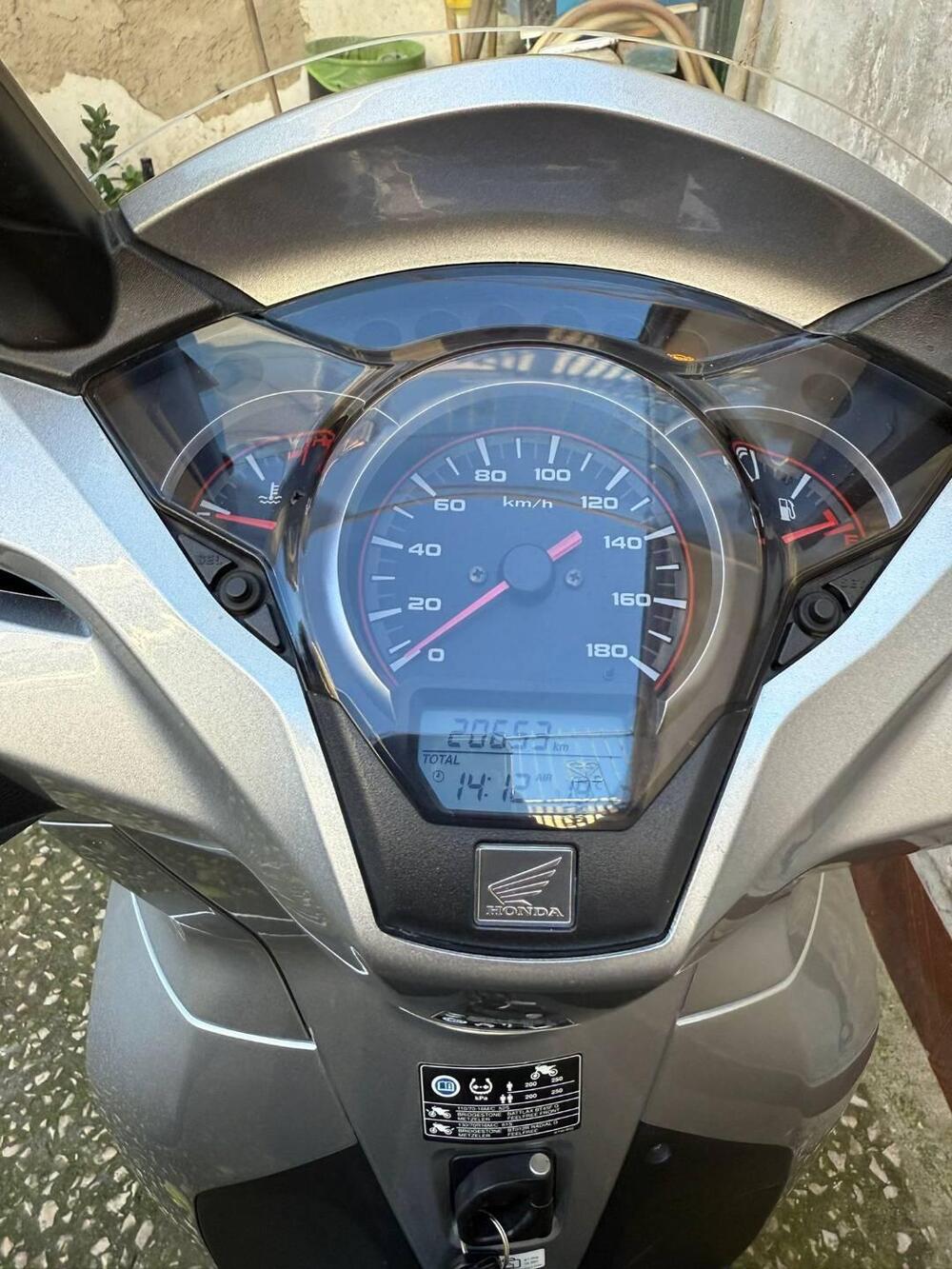 Honda SH 300 i ABS (2016 - 20) (5)