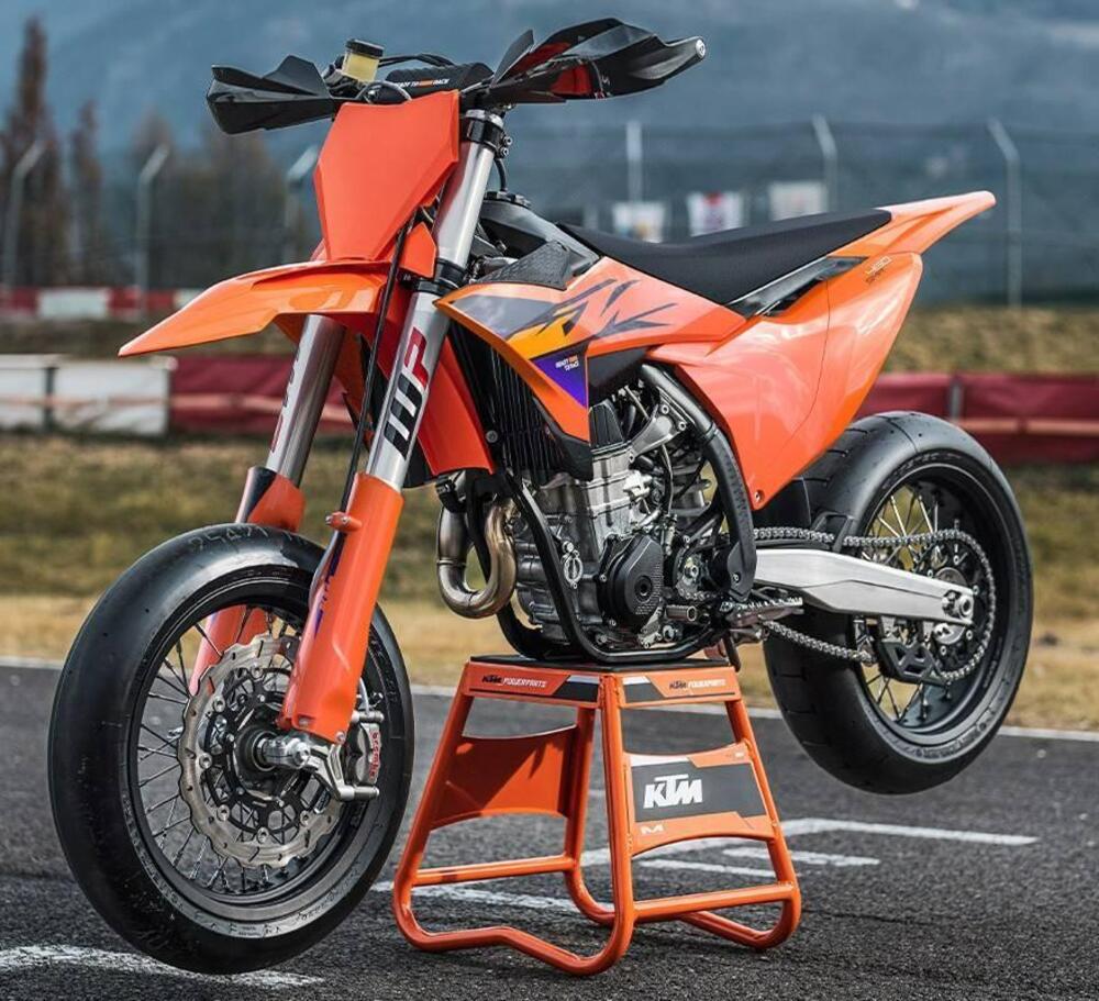 KTM 450 SMR (2026) (11)
