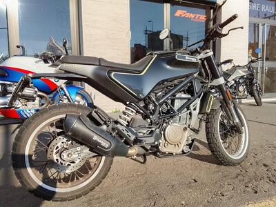 Husqvarna Svartpilen 401 (2018 - 19) usata