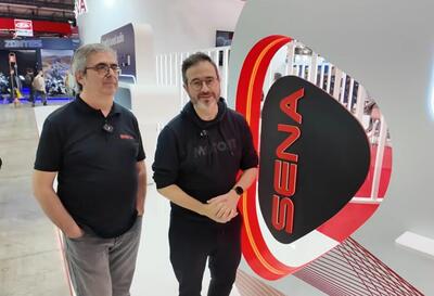 SENA a EICMA 2025 con 15 nuovi prodotti [VIDEO]