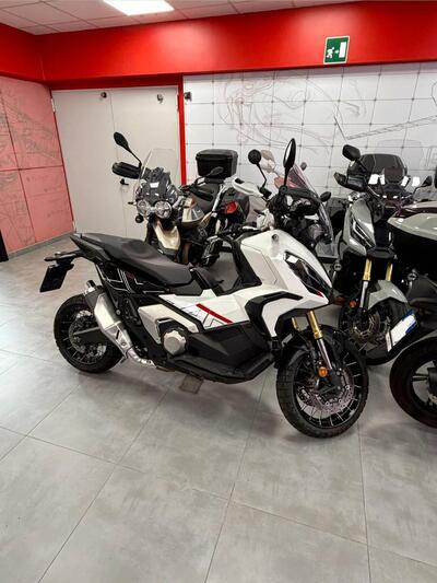 Honda X-ADV 750 DCT (2021 - 24) usata