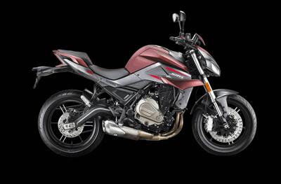 QJ Motor SRK 700 (2023 - 25) nuova