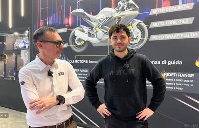 ELF a EICMA 2025 con tante novit&agrave; e uno scooter per Lazza! [VIDEO]