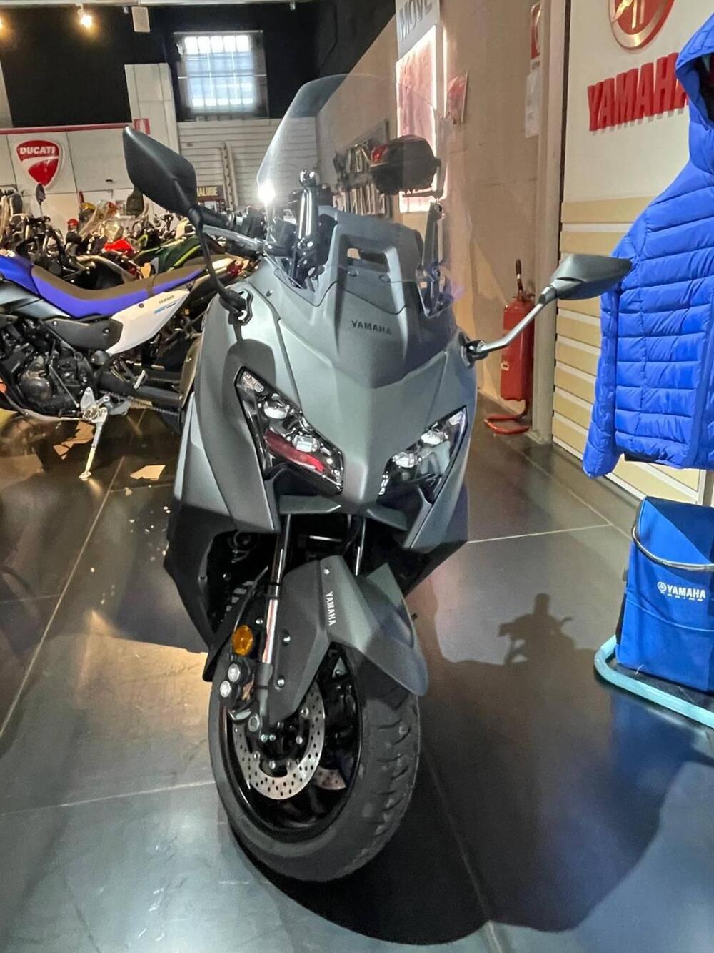Yamaha T-Max 560 (2025 - 26) (2)
