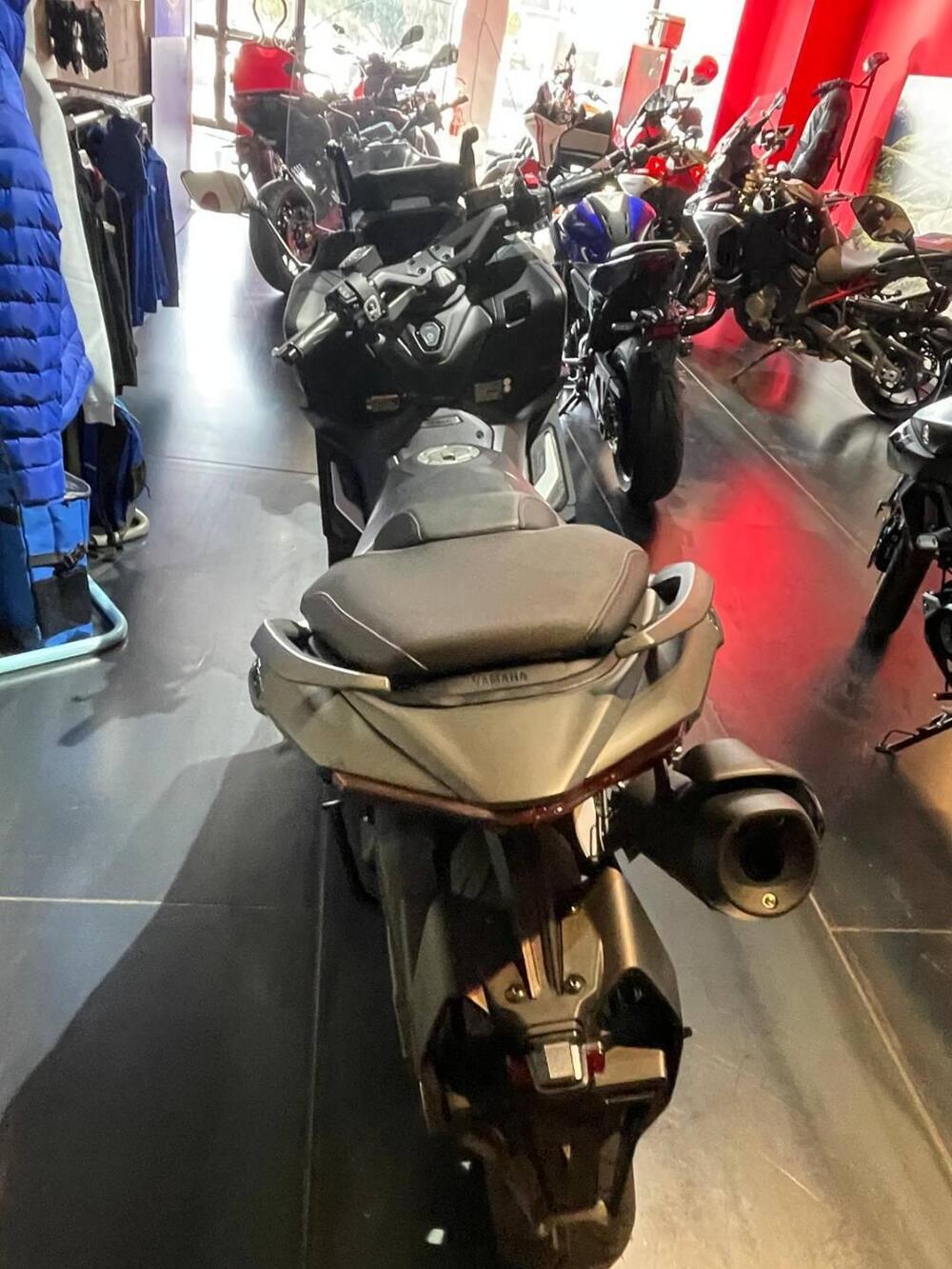 Yamaha T-Max 560 (2025 - 26) (6)