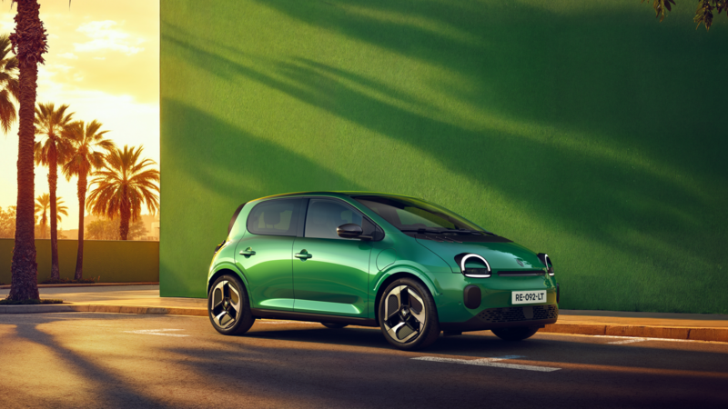 Renault Twingo E-Tech Electric: la leggenda cittadina si reinventa nell&rsquo;era elettrica [VIDEO]